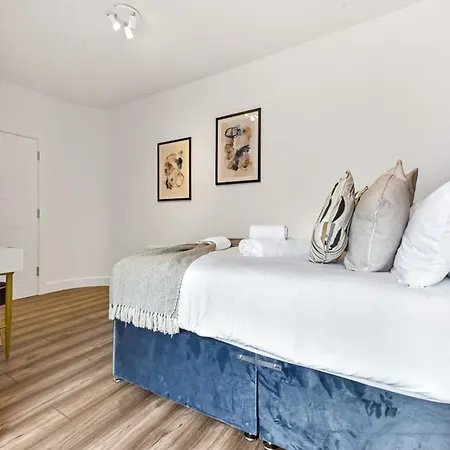 Stylish And Family Friendly 3 Bedroom Apartment London Exterior photo