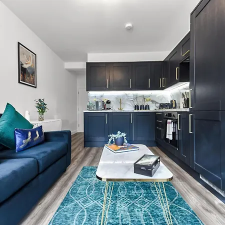 Stylish And Family Friendly 3 Bedroom Apartment London Exterior photo