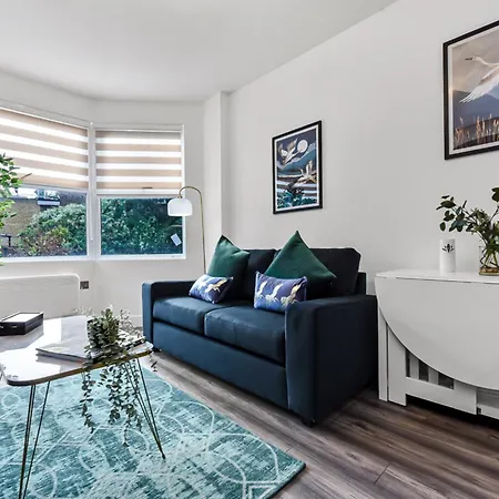 Stylish And Family Friendly 3 Bedroom Apartment London Exterior photo